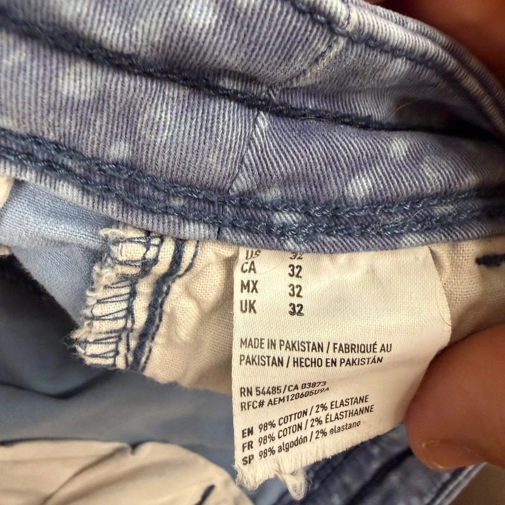 American Eagle Active Flex Blue Geometric Dot Print Flat Front Shorts Mens 32